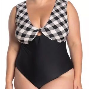 NWT Raisins Curve Womens Swimsuit One Piece Bathing Suit Size 14W